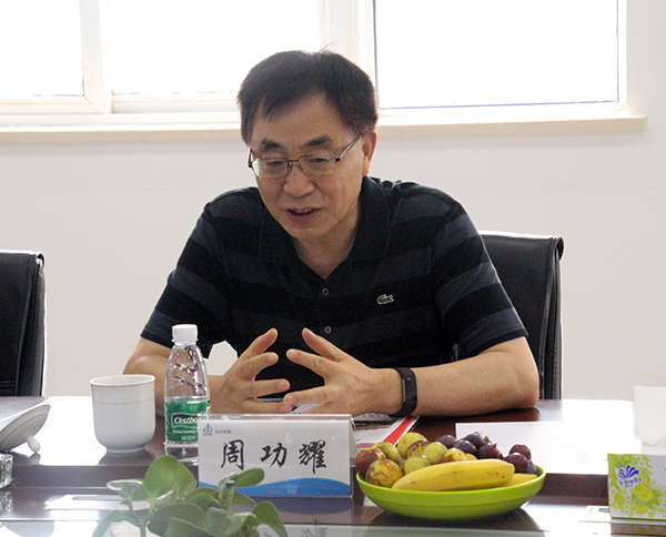 美國著(zhù)名3D打印專(zhuān)家周功耀院士1.JPG