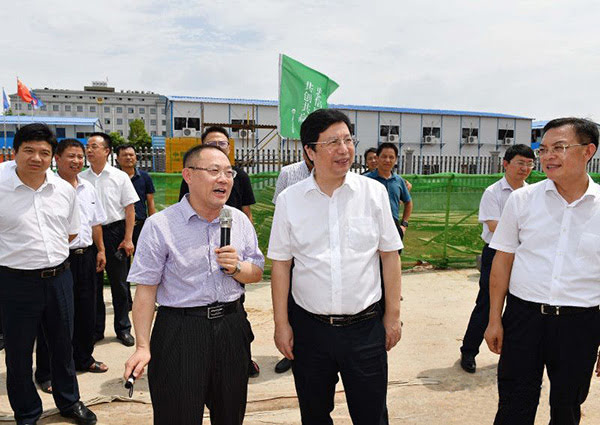 湖南省委常委、長(cháng)沙市委書(shū)記胡衡華一行蒞臨頂立科技星沙基地調研考察.jpg