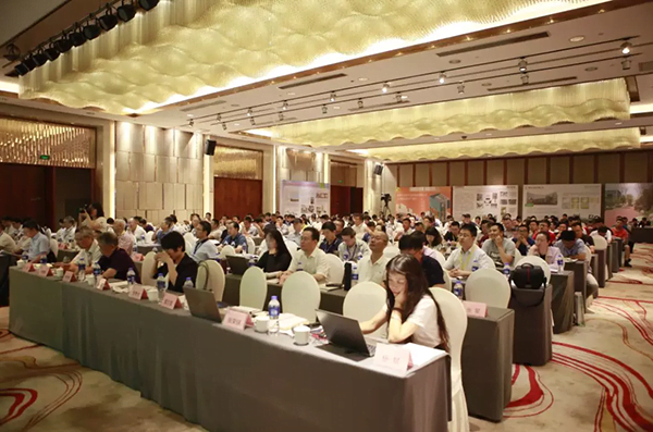 第二屆纖維復合材料固體廢棄物回收再利用技術(shù)交流大會(huì )-會(huì )議現場(chǎng)