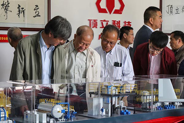 全國熱處理標委會(huì )一行蒞臨頂立科技參觀(guān)考察 (3).jpg